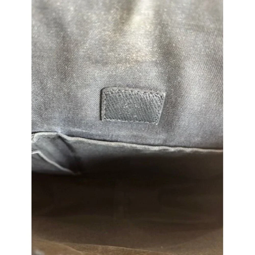 Authentic Louis vuitton black leather crossbody